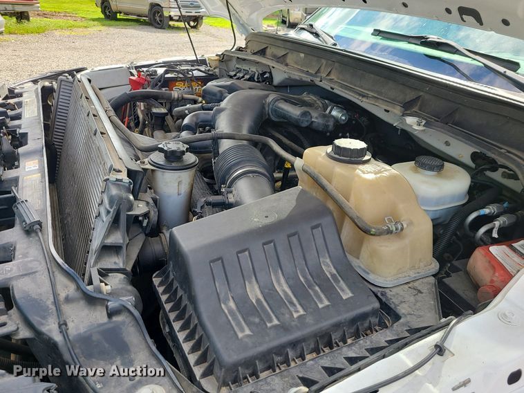 image for item MG9725 2013 Ford F550  dump truck