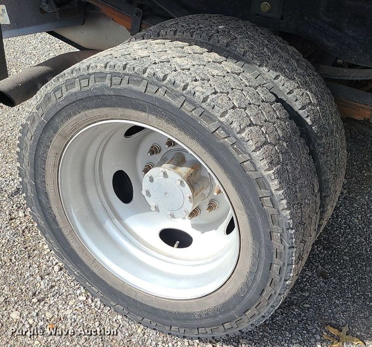 image for item MG9725 2013 Ford F550  dump truck