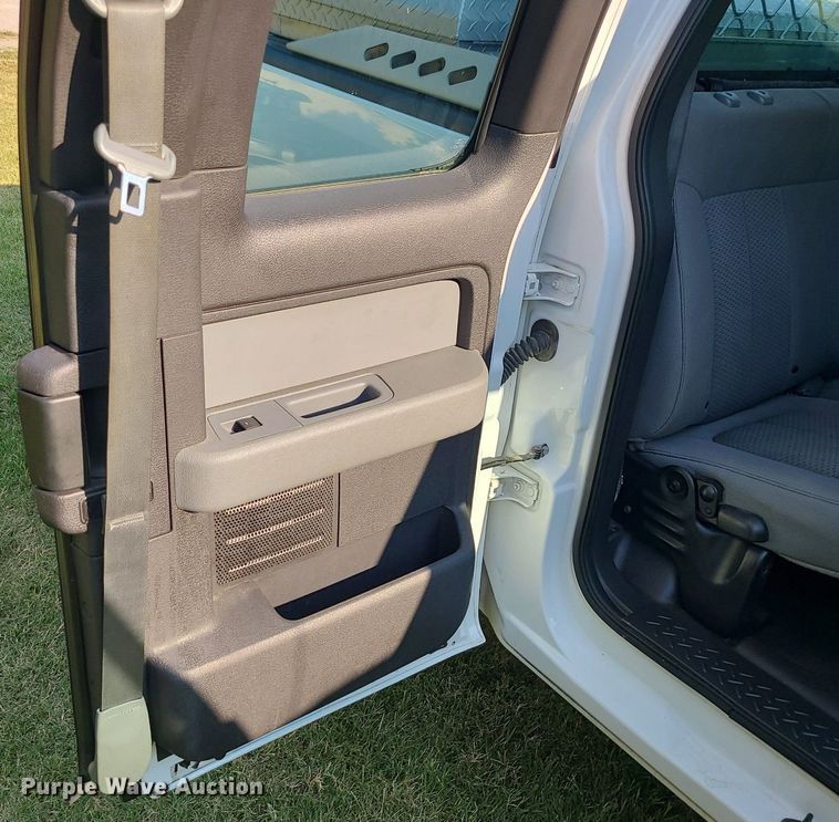 image for item MJ9294 2014 Ford F150 XL  SuperCab pickup truck