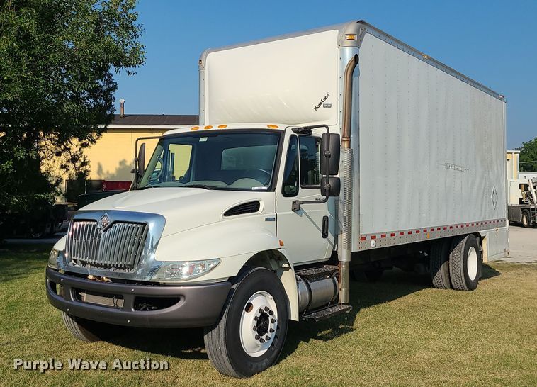 image for item MJ9295 2009 International 4300 DuraStar  box truck