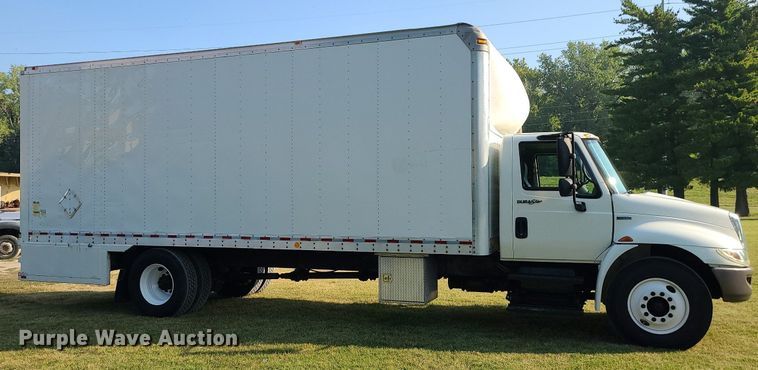image for item MJ9295 2009 International 4300 DuraStar  box truck