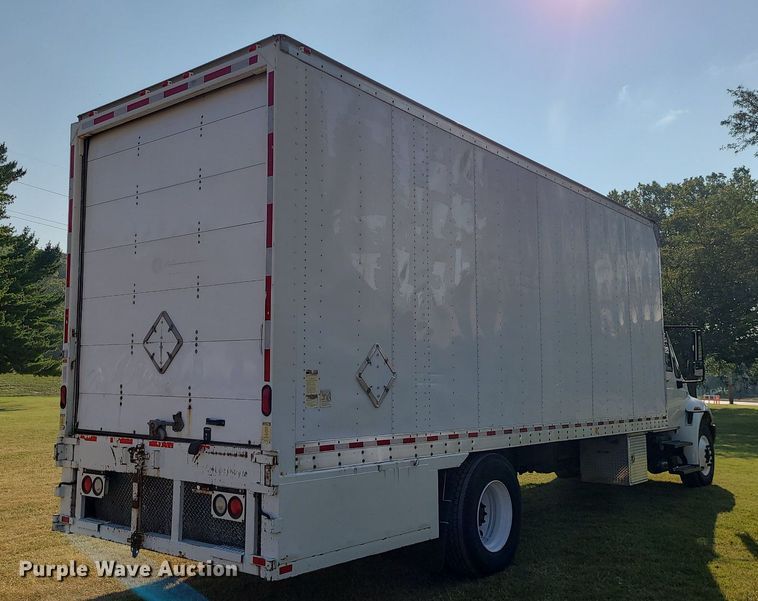 image for item MJ9295 2009 International 4300 DuraStar  box truck