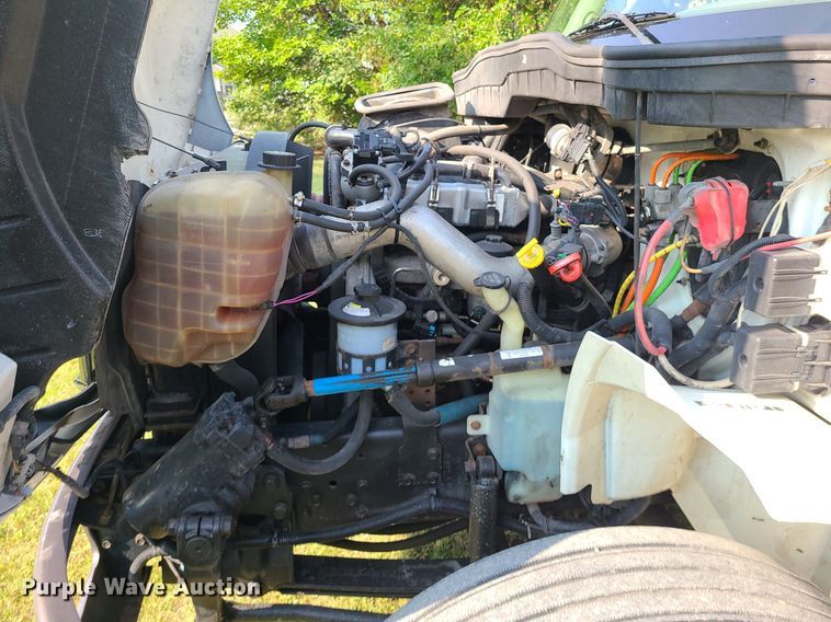 image for item MJ9295 2009 International 4300 DuraStar  box truck