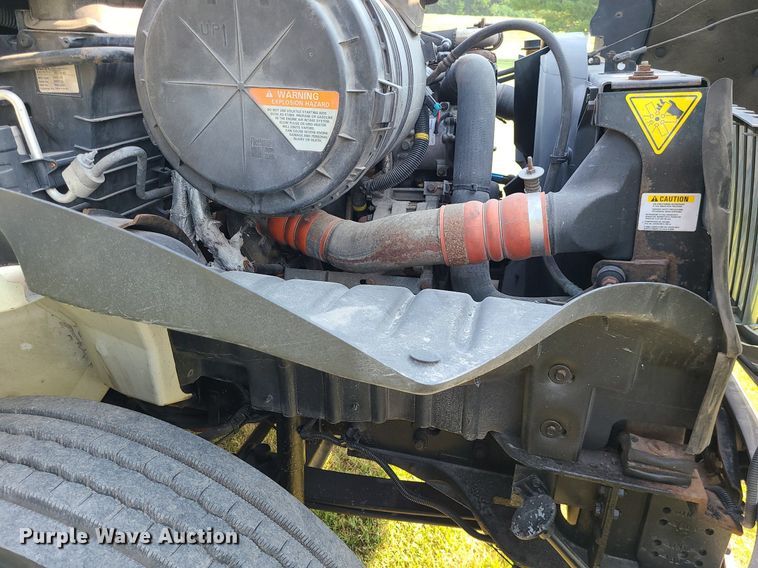 image for item MJ9295 2009 International 4300 DuraStar  box truck