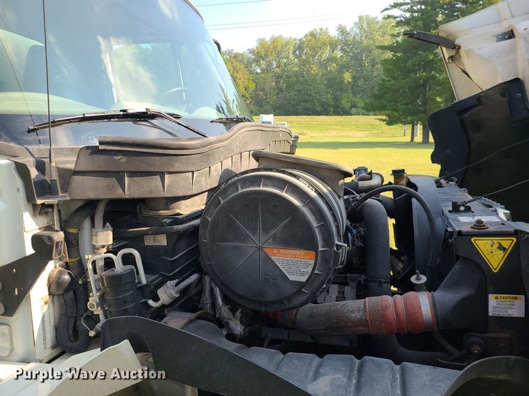 image for item MJ9295 2009 International 4300 DuraStar  box truck