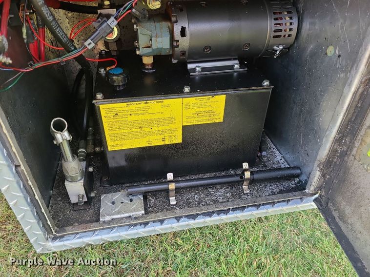 image for item MJ9295 2009 International 4300 DuraStar  box truck