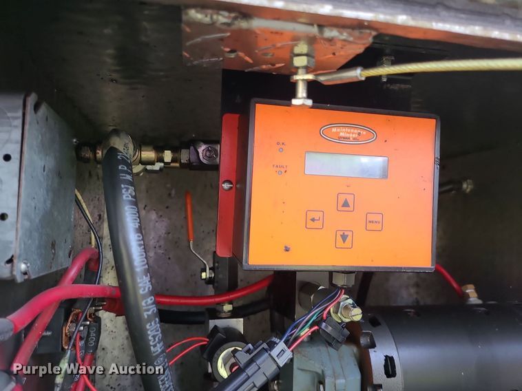 image for item MJ9295 2009 International 4300 DuraStar  box truck