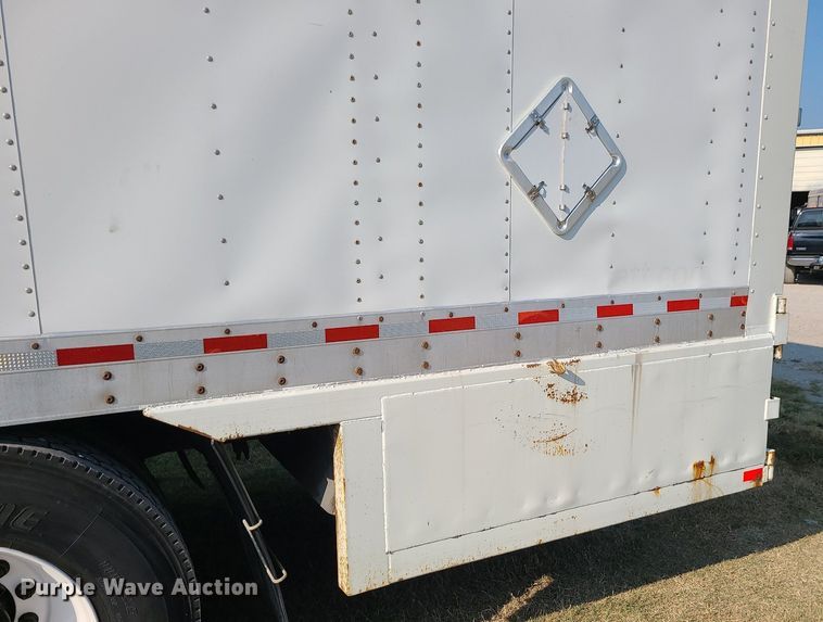 image for item MJ9295 2009 International 4300 DuraStar  box truck