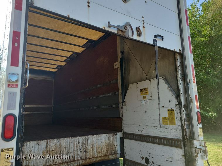 image for item MJ9295 2009 International 4300 DuraStar  box truck