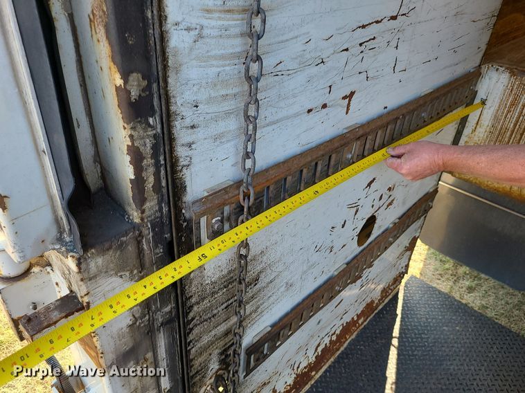 image for item MJ9295 2009 International 4300 DuraStar  box truck