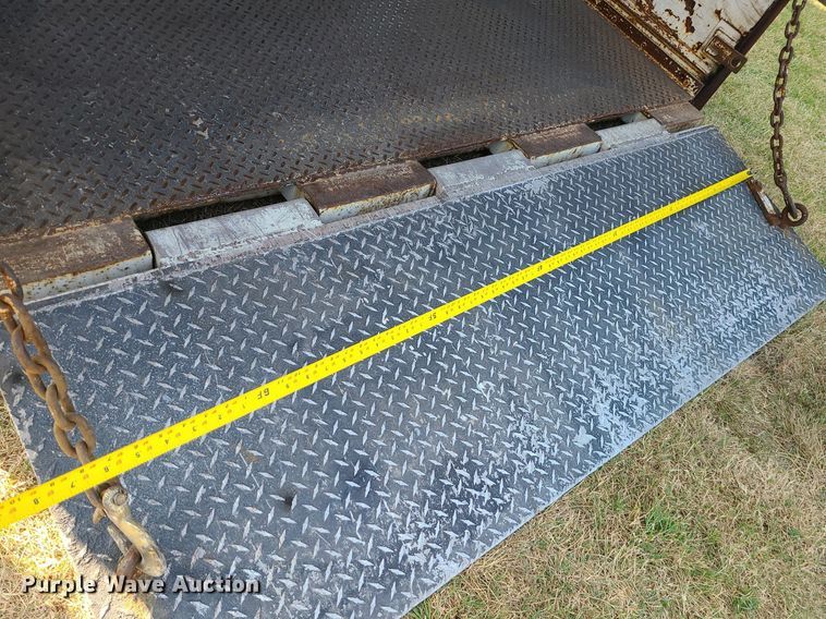 image for item MJ9295 2009 International 4300 DuraStar  box truck