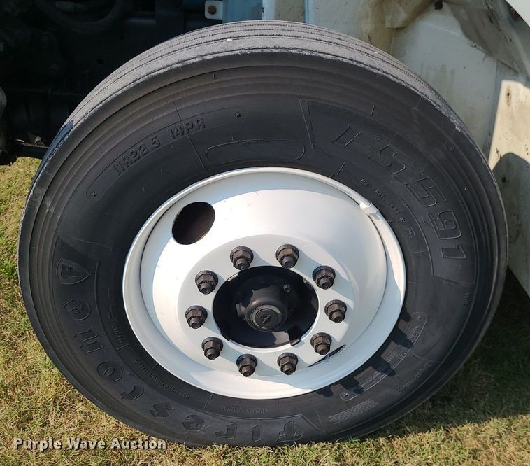 image for item MJ9295 2009 International 4300 DuraStar  box truck