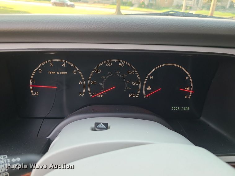 image for item MJ9296 2004 Lincoln Navigator  SUV