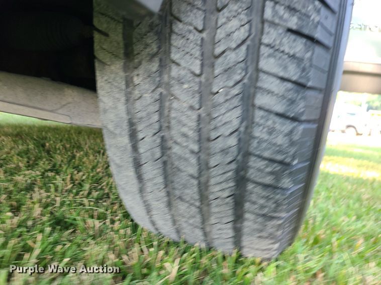 image for item MJ9296 2004 Lincoln Navigator  SUV