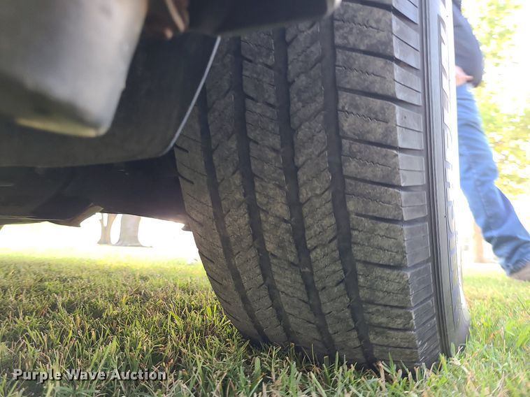 image for item MJ9296 2004 Lincoln Navigator  SUV