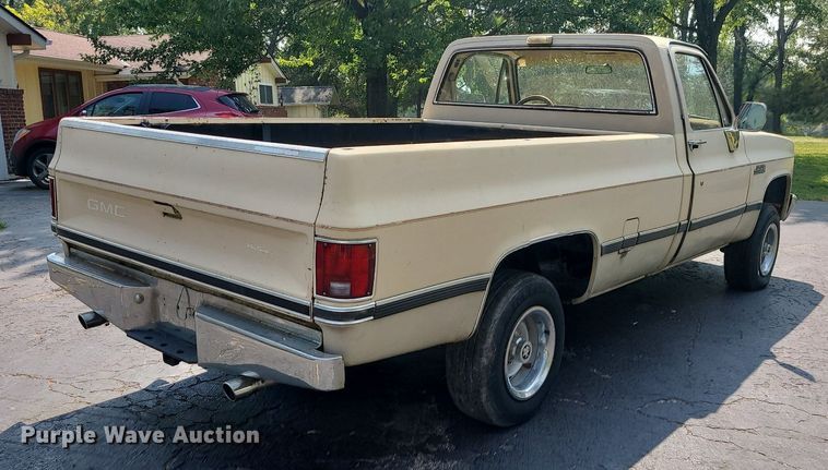 image for item MJ9298 1985 GMC K1500 High Sierra  pickup truck