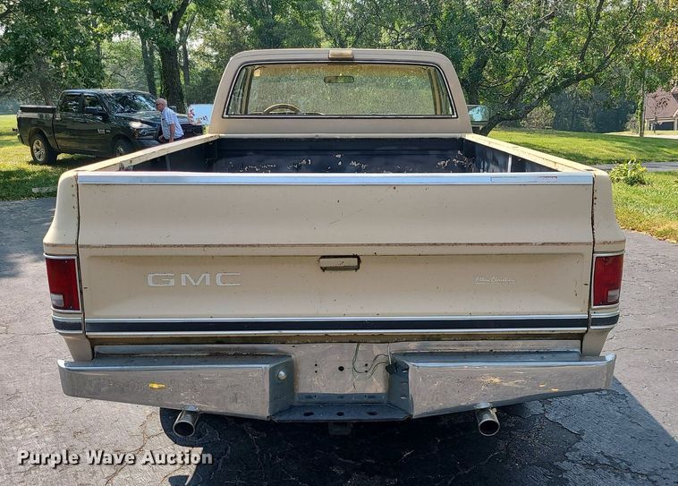 image for item MJ9298 1985 GMC K1500 High Sierra  pickup truck