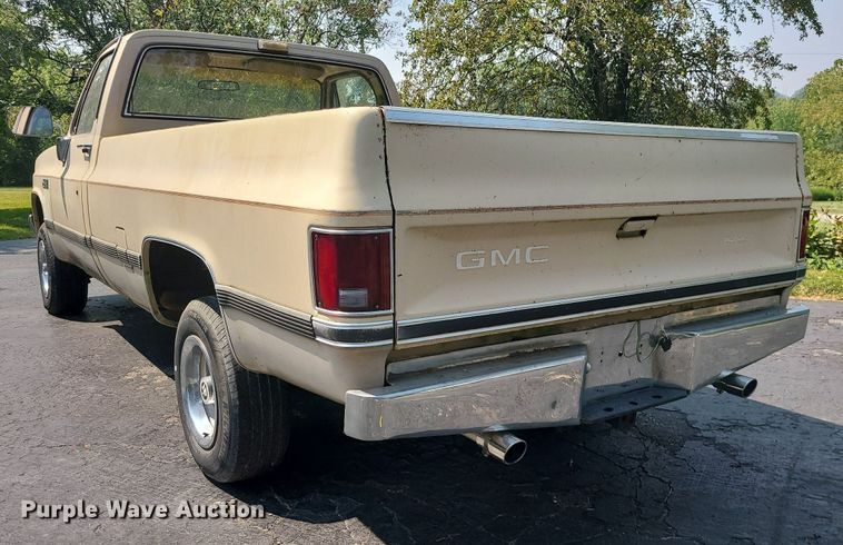 image for item MJ9298 1985 GMC K1500 High Sierra  pickup truck