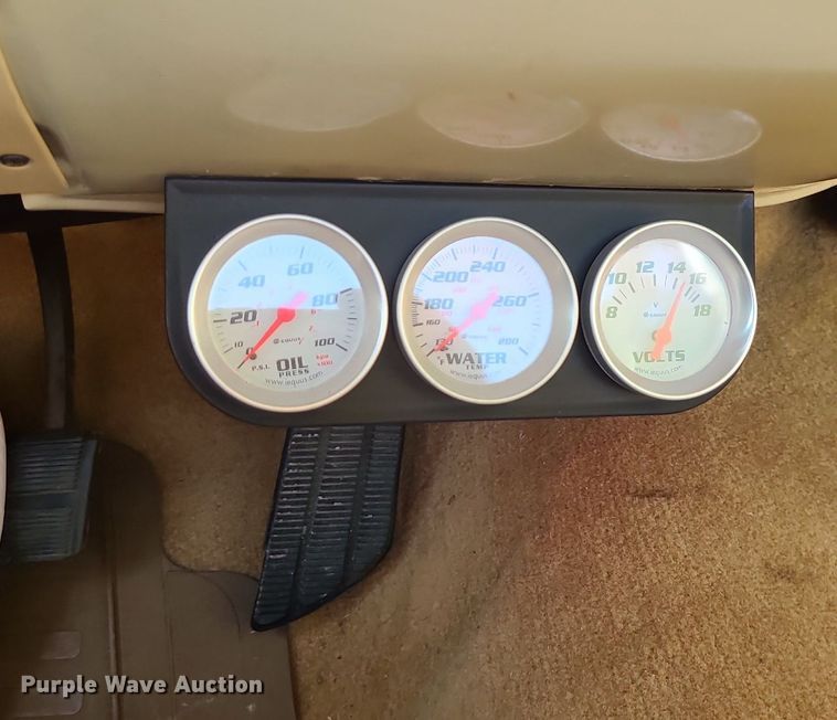 image for item MJ9298 1985 GMC K1500 High Sierra  pickup truck