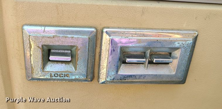 image for item MJ9298 1985 GMC K1500 High Sierra  pickup truck