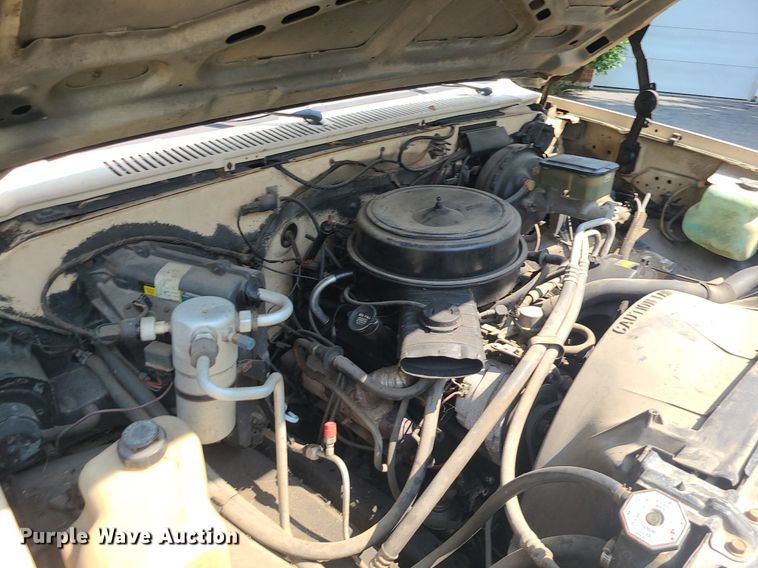 image for item MJ9298 1985 GMC K1500 High Sierra  pickup truck