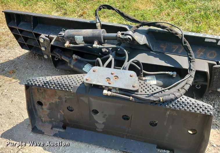 image for item MJ9301 Grouser 1380A5A3 skid steer dozer blade