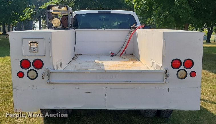 image for item MJ9303 2004 Ford F350 Super Duty  utility bed pickup truck