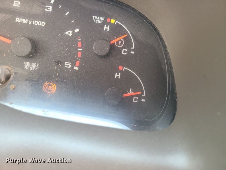 image for item MJ9303 2004 Ford F350 Super Duty  utility bed pickup truck