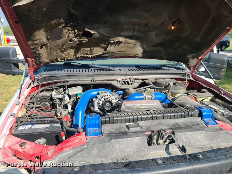 image for item MJ9303 2004 Ford F350 Super Duty  utility bed pickup truck