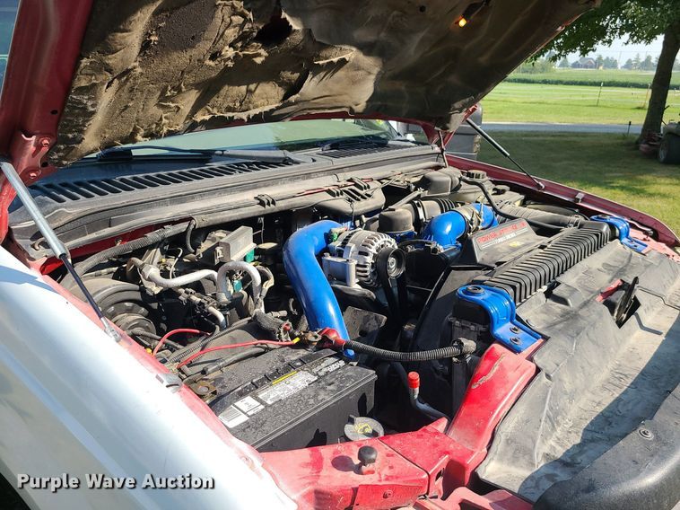 image for item MJ9303 2004 Ford F350 Super Duty  utility bed pickup truck