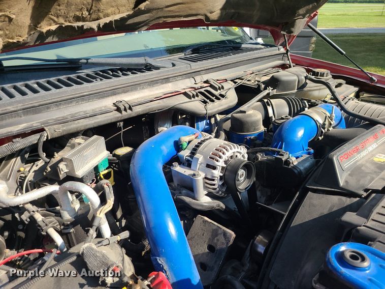 image for item MJ9303 2004 Ford F350 Super Duty  utility bed pickup truck