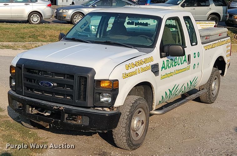 image for item MJ9304 2008 Ford F250 Super Duty XL  SuperCab pickup truck