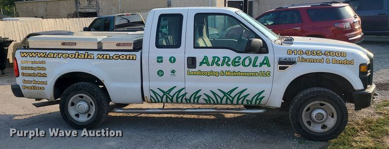 image for item MJ9304 2008 Ford F250 Super Duty XL  SuperCab pickup truck