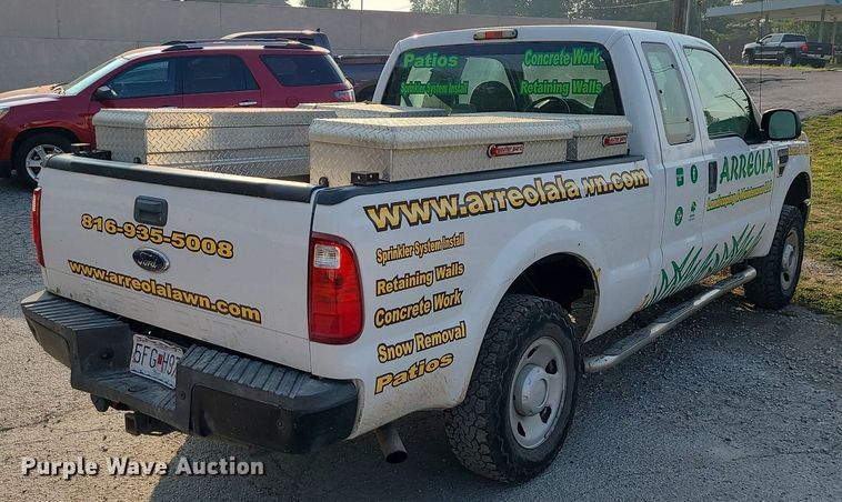 image for item MJ9304 2008 Ford F250 Super Duty XL  SuperCab pickup truck