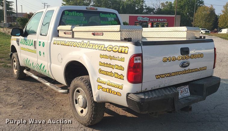 image for item MJ9304 2008 Ford F250 Super Duty XL  SuperCab pickup truck