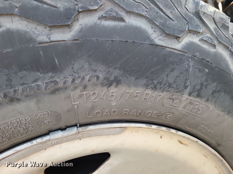 image for item MJ9304 2008 Ford F250 Super Duty XL  SuperCab pickup truck