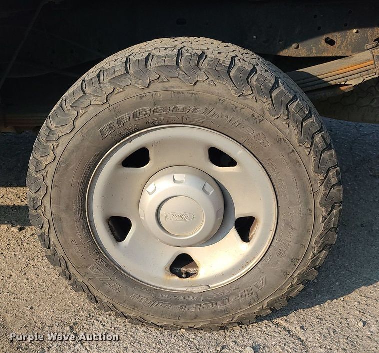 image for item MJ9304 2008 Ford F250 Super Duty XL  SuperCab pickup truck