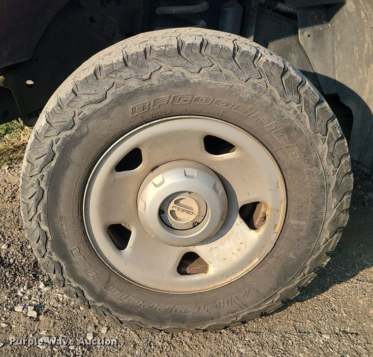 image for item MJ9304 2008 Ford F250 Super Duty XL  SuperCab pickup truck