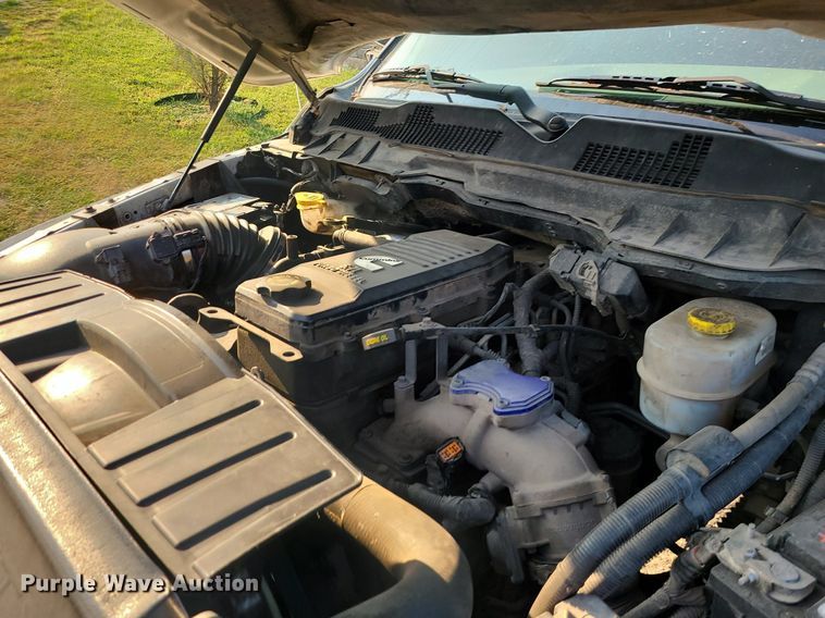 image for item MJ9305 2012 Dodge Ram 2500  Crew Cab flatbed truck