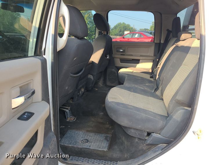 image for item MJ9305 2012 Dodge Ram 2500  Crew Cab flatbed truck