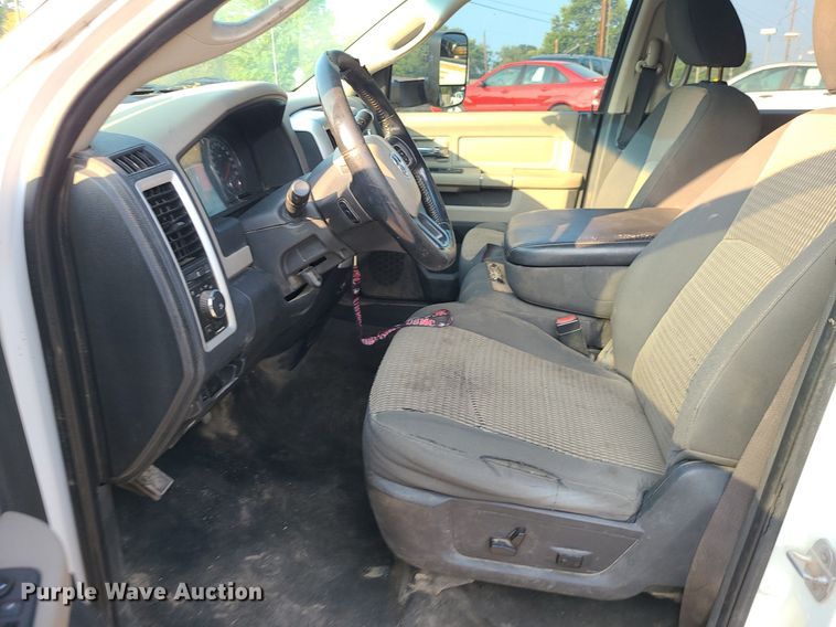 image for item MJ9305 2012 Dodge Ram 2500  Crew Cab flatbed truck