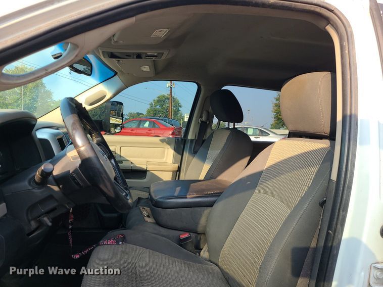 image for item MJ9305 2012 Dodge Ram 2500  Crew Cab flatbed truck