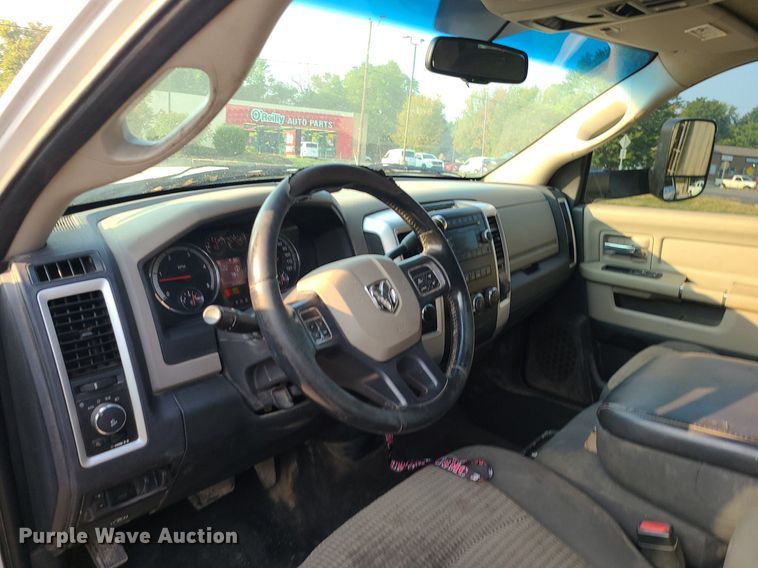 image for item MJ9305 2012 Dodge Ram 2500  Crew Cab flatbed truck