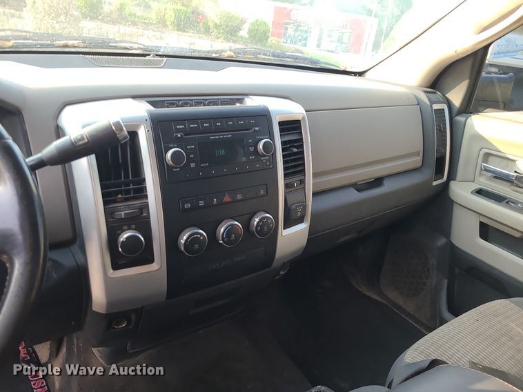 image for item MJ9305 2012 Dodge Ram 2500  Crew Cab flatbed truck