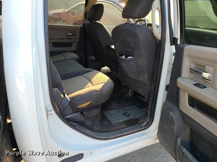 image for item MJ9305 2012 Dodge Ram 2500  Crew Cab flatbed truck