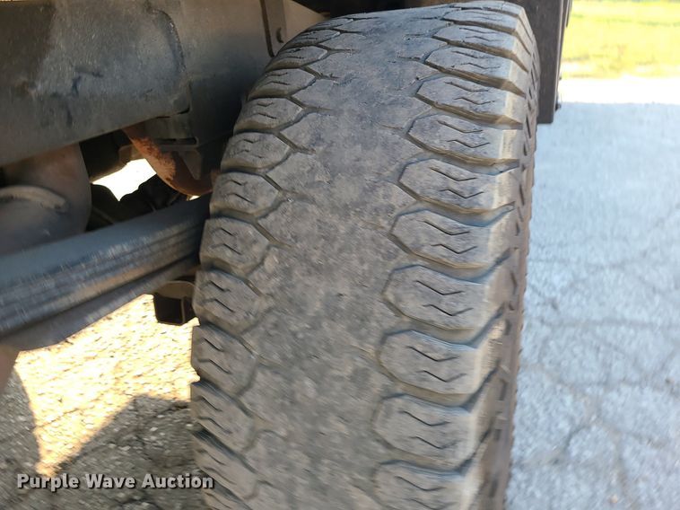 image for item MJ9305 2012 Dodge Ram 2500  Crew Cab flatbed truck