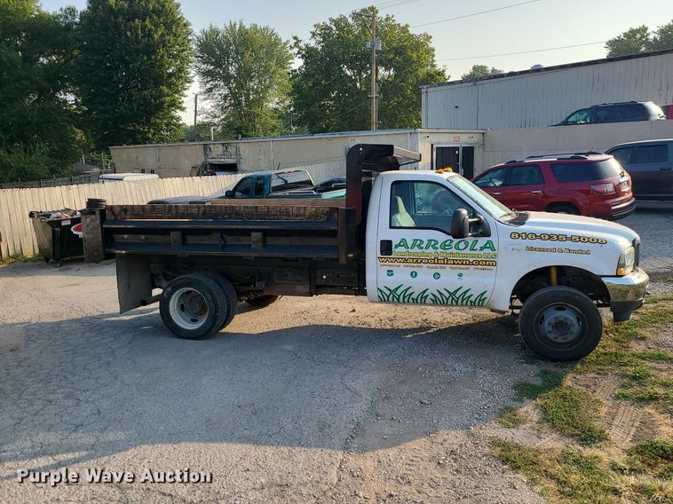 image for item MJ9306 2004 Ford F550 Super Duty  dump truck