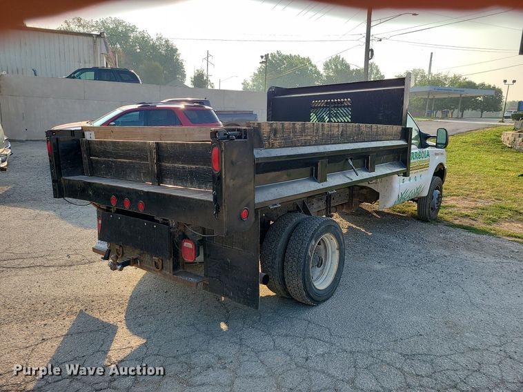 image for item MJ9306 2004 Ford F550 Super Duty  dump truck