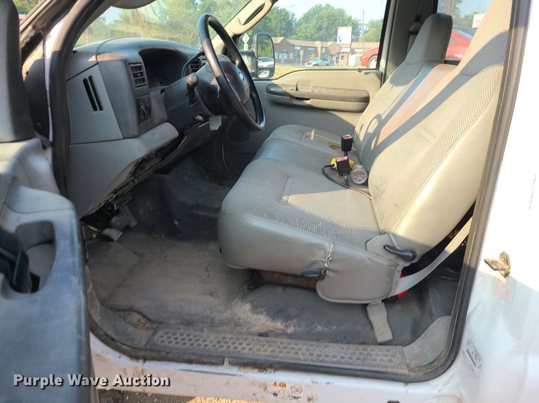 image for item MJ9306 2004 Ford F550 Super Duty  dump truck