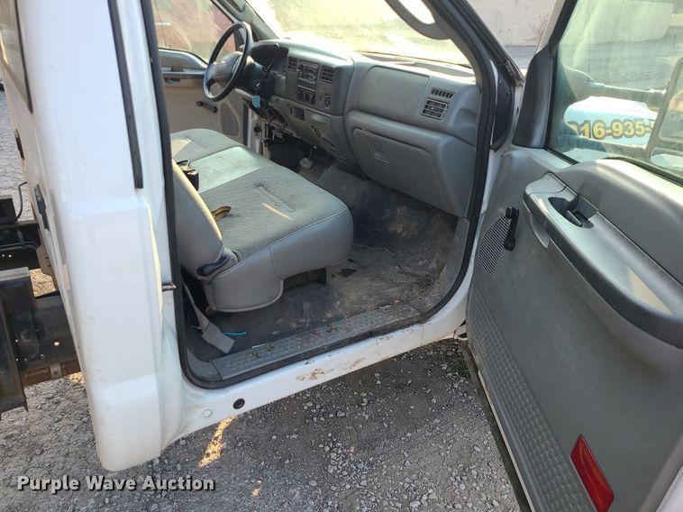 image for item MJ9306 2004 Ford F550 Super Duty  dump truck